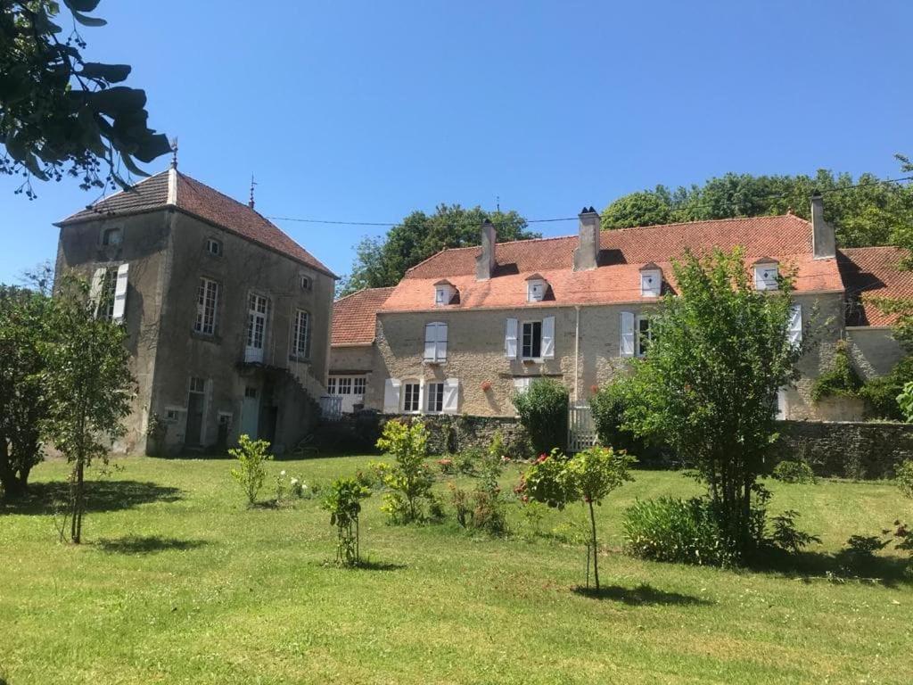 Chez Zoiseau Et Zoiseautte Bed & Breakfast Chassigny Exterior photo